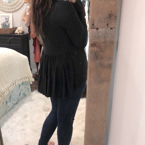 HANNAH small black open cardigan, ruffle back - Picture 3 of 4